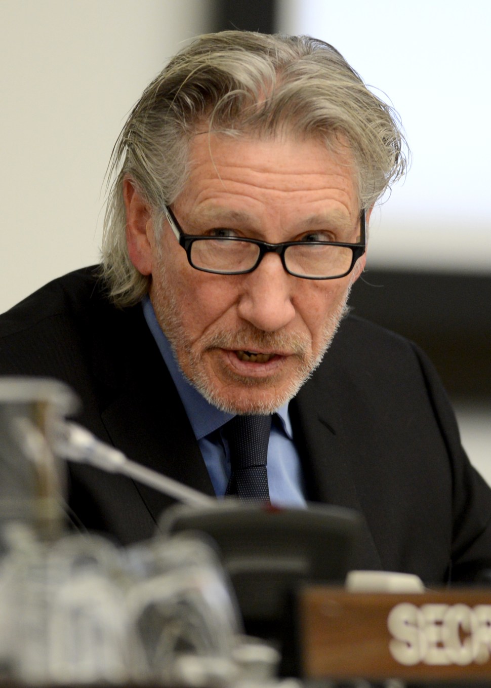 Roger Waters addresses the Committee on the Exercise of the Inalienable Rights of the Palestinian People,  November 29, 2012 at UN headquarters in New York. (Photo by HENNY RAY ABRAMS/AFP/Getty Images)