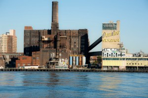 The Domino Sugar refinery. (Courtesy Flikr/Jackie Weisberg)