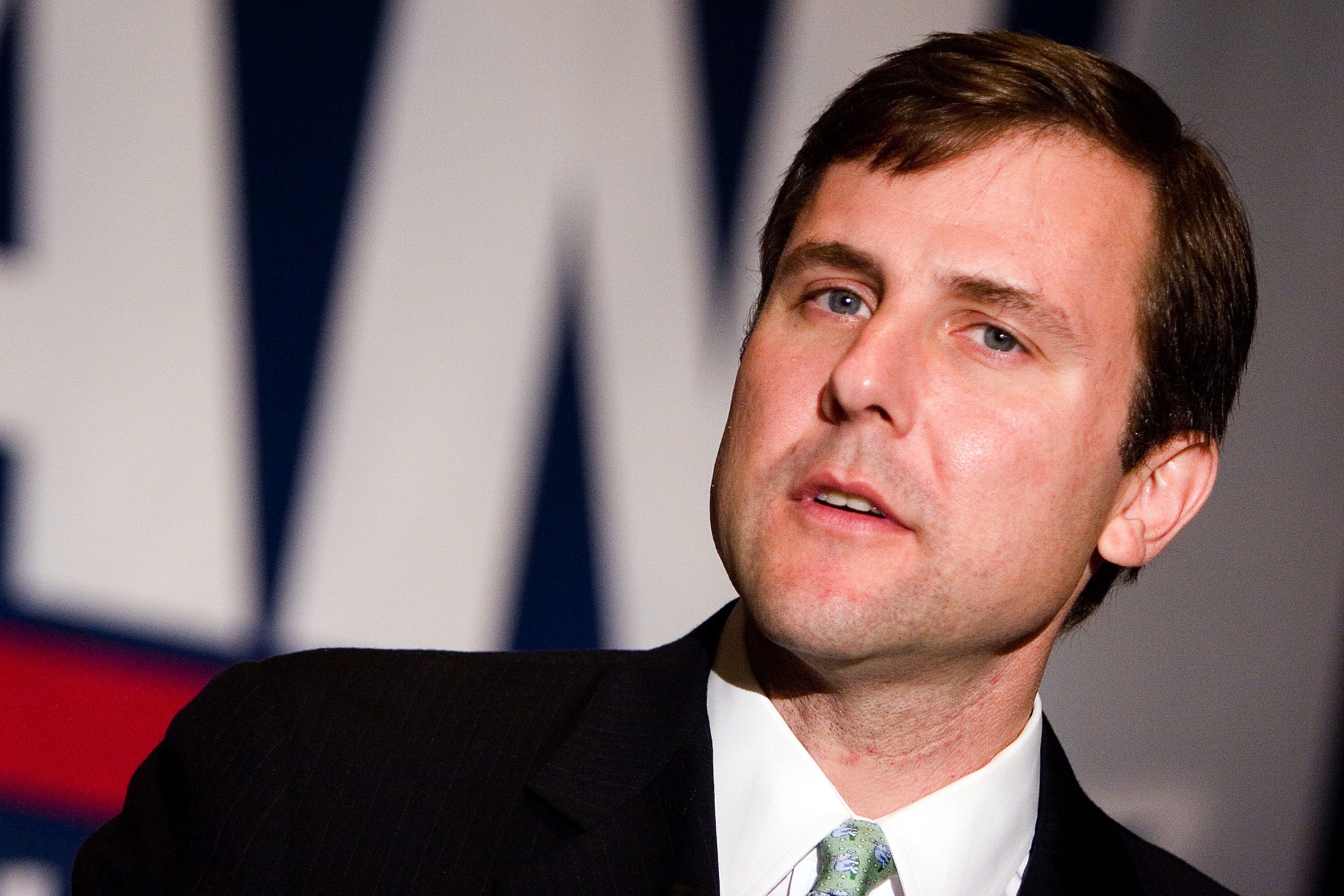 Tom Kean says focus on Washington is preventing focus on NJ issues.