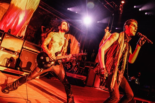 Dave Navarro and Perry Farrell of Jane's Addiction