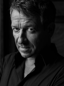 Sean_Pertwee_063_Retouched