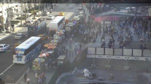 A security camera at the Metropolitan Museum of Art captures the dense cluster of food vendors outside (Photo credit: Harold Holzer/The Metropolitan Museum of Art)