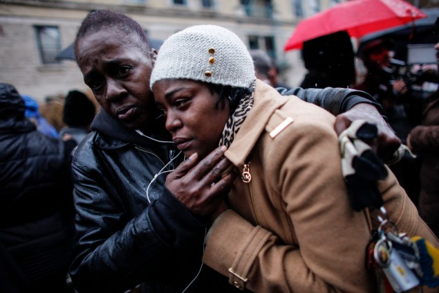 Family of Akai Gurley at his funeral this month. (Photo: Kena Betancur/Getty Images)