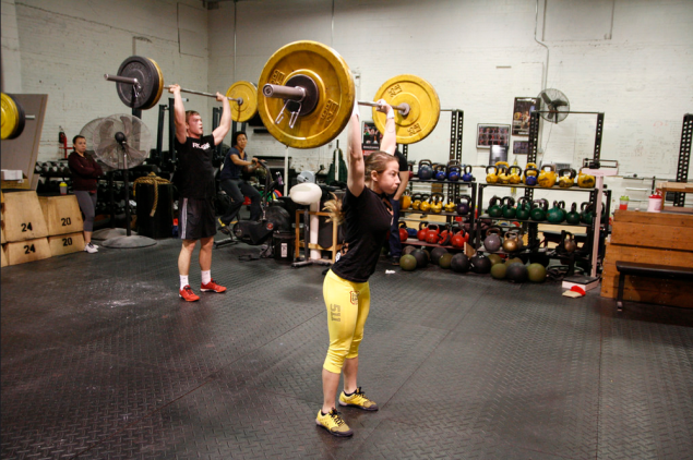 The sound of weights crashing to the floor is a major complaint of those living near CrossFit gyms. (Flickr)