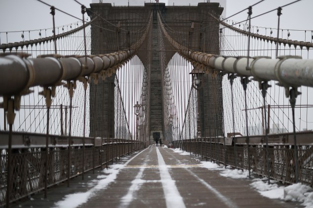 The Brooklyn Bridge would be hit with a toll under "Gridlock" Sam Schwartz's congestion pricing plan. (Photo: JEWEL SAMAD/AFP/Getty Images)