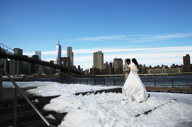 These gift ideas are perfect for any New Yorker's wedding registry. (Photo: Getty)
