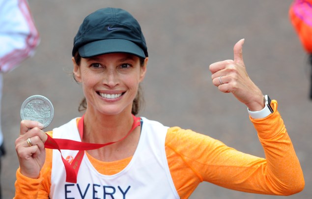 Christy Turlington completed the race in a personal best time. (Photo: Getty)