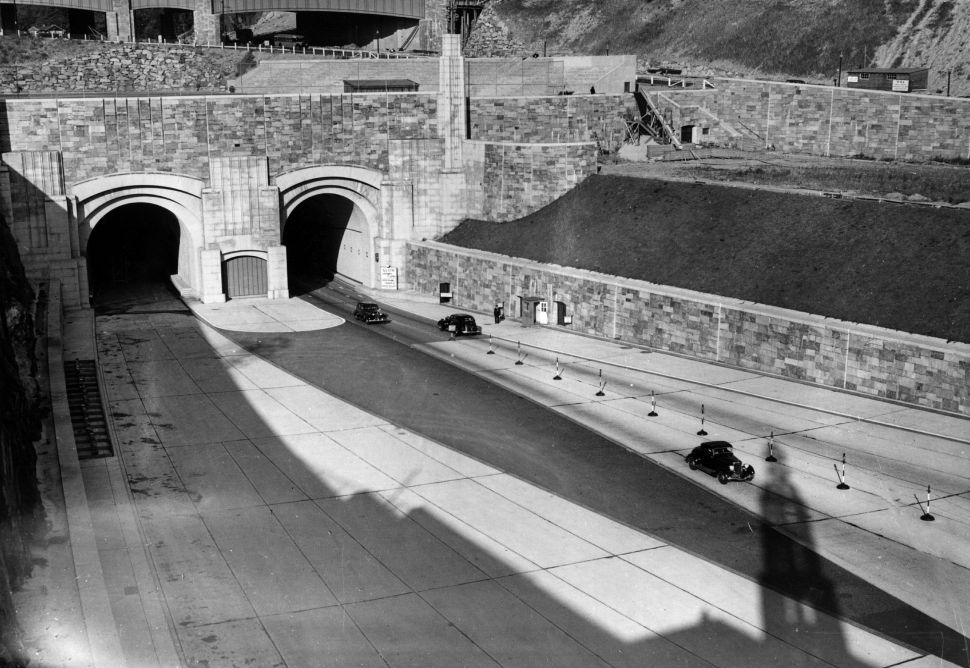 The New Jersey entrance to the Lincoln Tunnel under the Hudson River, which connects 39th street Manhattan, to Weehawken, New Jersey.   (Photo: Fox Photos/Getty Images)