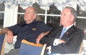 Debate organizer Bill Asdal, left, with former Assemblyman Guy Gregg.