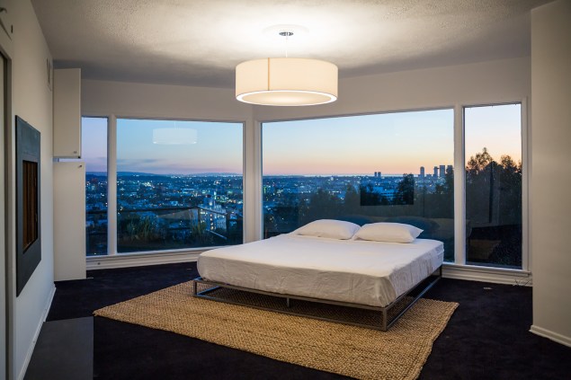 Casper's Los Angeles showroom. (Photo: Yoon Kim)