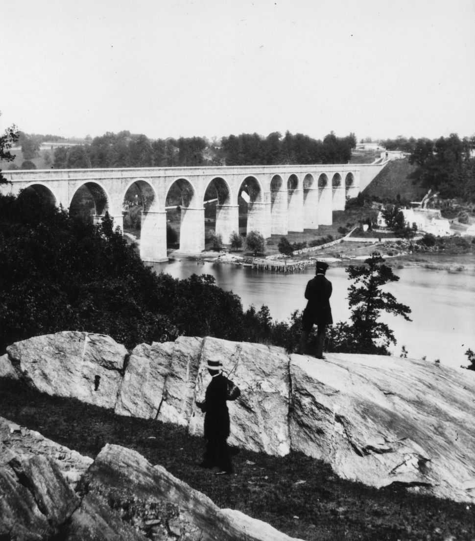 The High Bridge over the Harlem River, New York. Designed by American engineer John B Jervis as part of the Croton Aqueduct carrying water to New York City.   (Photo by William England/Getty Images)