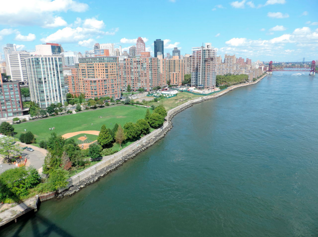 Roosevelt Island, as seen from above. (Photo: Wikimedia Commons)