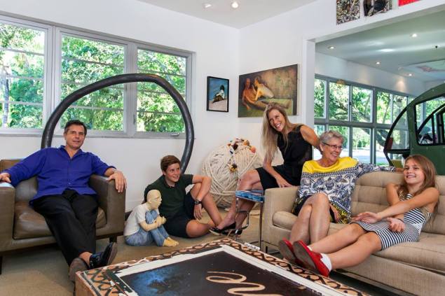 Kathryn Mikesell with her family in her Miami home. (Photo: Courtesy of the Fountainhead Residency)