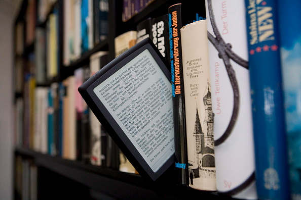 The fatal symbolism of the e-reader (Photo: Ulrich Baumgarten/Getty Images)