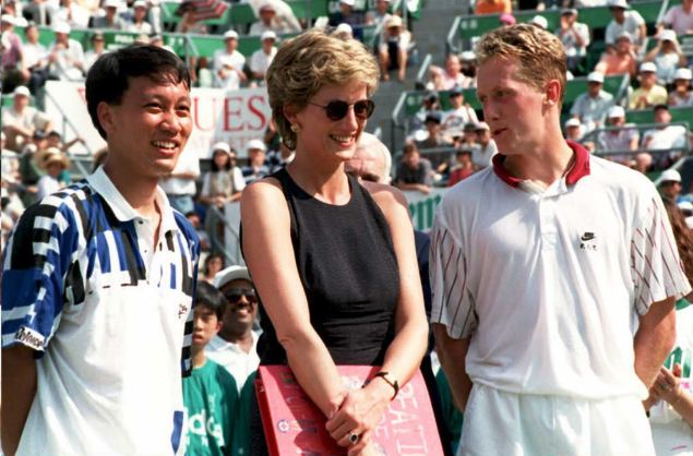 Princess Diana at the Hong Kong Open in 1995. (Photo: EMMANUEL DUNAND/AFP/Getty Images)