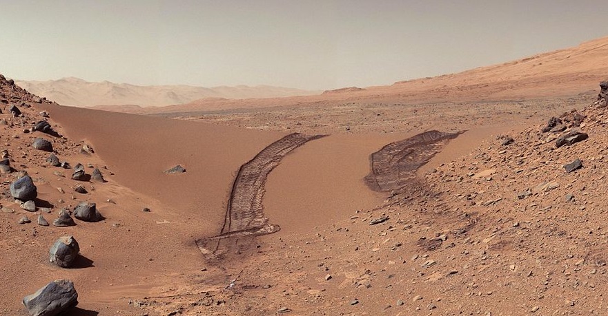 The Martian surface captured by the Curiosity Rover (Credit: NASA/JPL)