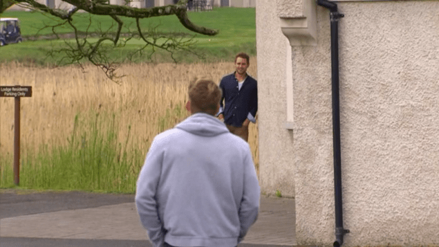 "hey Shawn, the producers made me lean suggestively against this wall so i guess we have to fight again" (Photo: ABC)