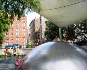 Evelyn's Playground in Union Square uses innovative swinging and climbing equipment. (Céline Haeberly for Observer.)