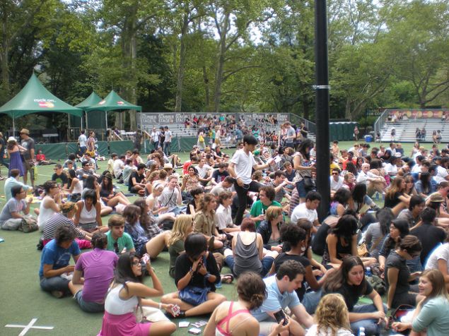 There's still time to check out some (free!) concerts in the city. (Joe/flickr)