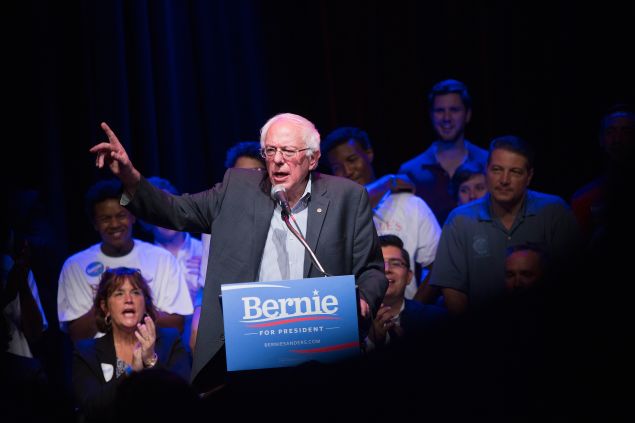 CHICAGO, IL - AUGUST 17: Democratic presidential candidate U.S. Sen. Bernie Sanders (I-VT) speaks to supporters gathered for a meet-and-greet fundraising reception at the Park West on August 17, 2015 in Chicago, Illinois. Sanders' visit to Chicago follows a campaign trip to Iowa. (Photo by Scott Olson/Getty Images)