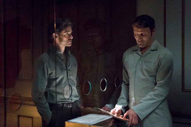 HANNIBAL -- "...and the Woman Clothed in the Sun" Episode 310 -- Pictured: (l-r) Hugh Dancy as will Graham, Mads Mikkelsen as Hannibal Lecter -- (Photo by: Brooke Palmer/NBC)