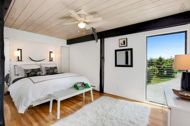 One of four bedrooms. (Photo: Airbnb)