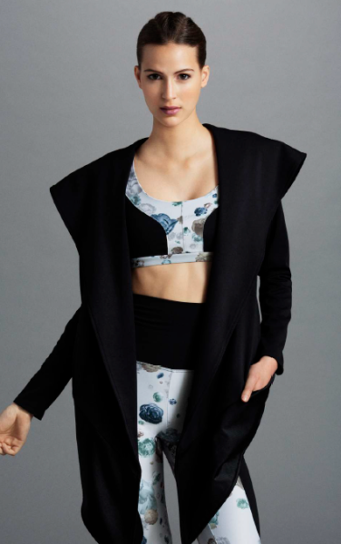 The blanket wrap paired with a scoop bra and leggings. (Photo: Live the Process)