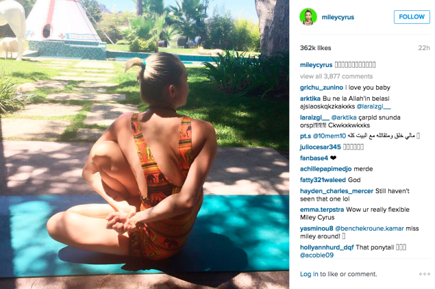 Miley Cyrus did yoga. (Photo: Instagram/Miley Cyrus)