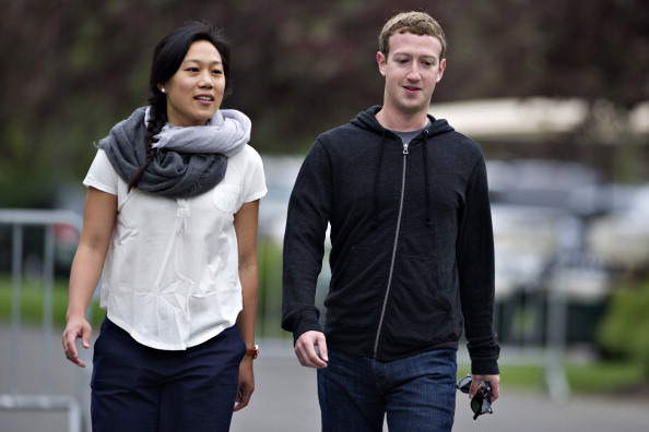 Could Facebook founder Mark Zuckerberg and his wife Priscilla Chan be the mystery buyers of a West Village townhouse? (Daniel Acker/Bloomberg via Getty Images)