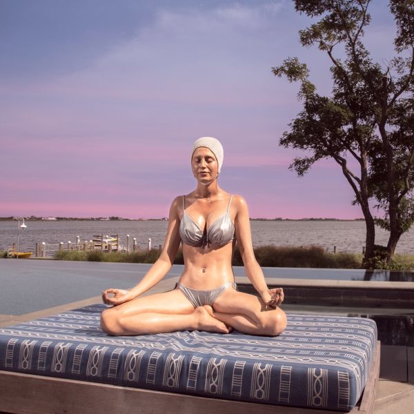 Carole Feuerman's Balance, 2008-2011. (Photo: Courtesy of the artist)