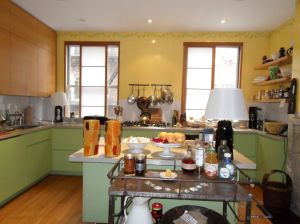 The kitchen of a Greenwich Village townhouse before SBSG Design staged it.