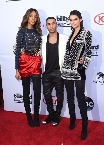 Olivier Rousteing with Jourdan Dunn and Kendall Jenner, all in Balmain x H&M (Photo: Jason Merritt/Getty Images).