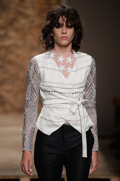 A layering detail (Photo: Getty Images)