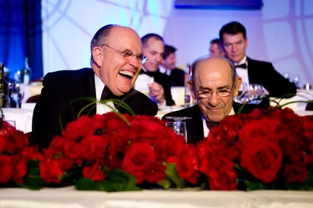 WASHINGTON - OCTOBER 18: Former New York mayor Rudolph W. Giuliani (left) jokes with New York Yankee legend Yogi Berra at the National Italian American Foundation's 33rd Anniversary Awards Gala on October 18, 2008 in Washington, DC. The event takes place in Washington each year and celebrates the achievements of Italian Americans. (Photo by Brendan Hoffman/Getty Images)