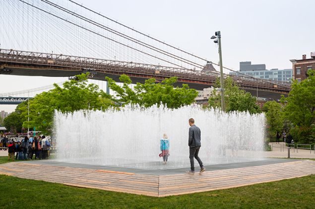 Jeppe Hein, Appearing Rooms, 2004 (Photo: James Ewing, Courtesy Public Art Fund)