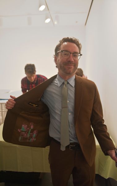 A visitor with a one-of-a-kind Teppei Kaneuji print on the lining of his blazer. (Photo: Jane Lombard Gallery)
