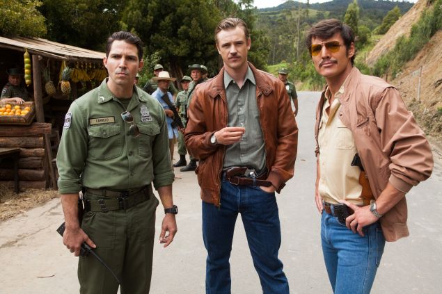 (L to R) MAURICE COMPTE, BOYD HOLBROOK and PEDRO PASCAL star in NARCOS. NARCOS S01E03 "The Men of Always"