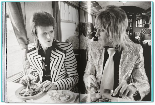 rock_david_bowie_trade_fo_int_open_0208_0209_45306_1601111508_id_1027192