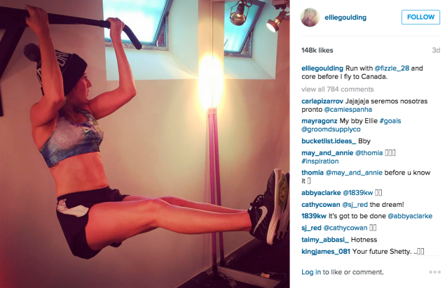Ellie Goulding did a core workout. (Photo: Instagram/Ellie Goulding)