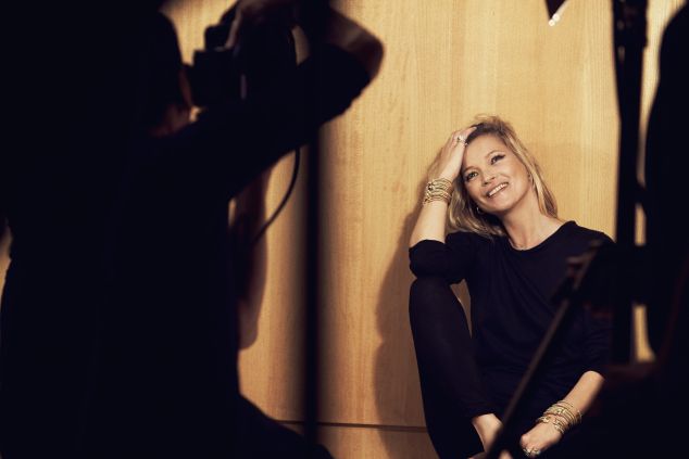 A behind-the-scenes shot of Kate Moss for the David Yurman holiday campaign. (Photo courtesy of David Yurman)