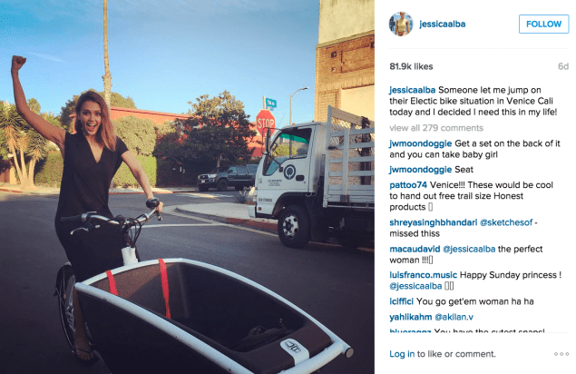 Jessica Alba hopped on a bike. (Photo: Instagram/Jessica Alba)