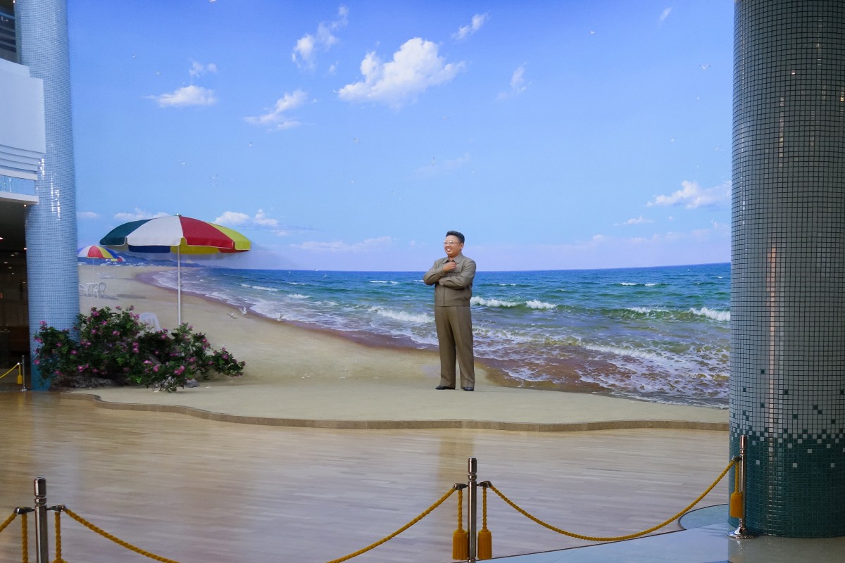 Statue of Kim Jong Il at the Pyongyang water park