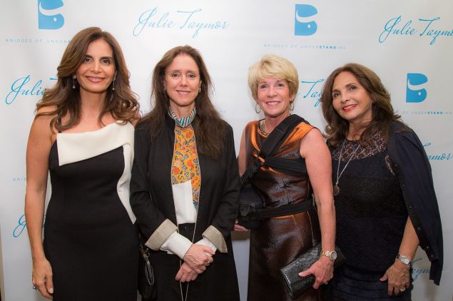 Julie Taymor and guests (Photo: Shoot Me Peter Photography).