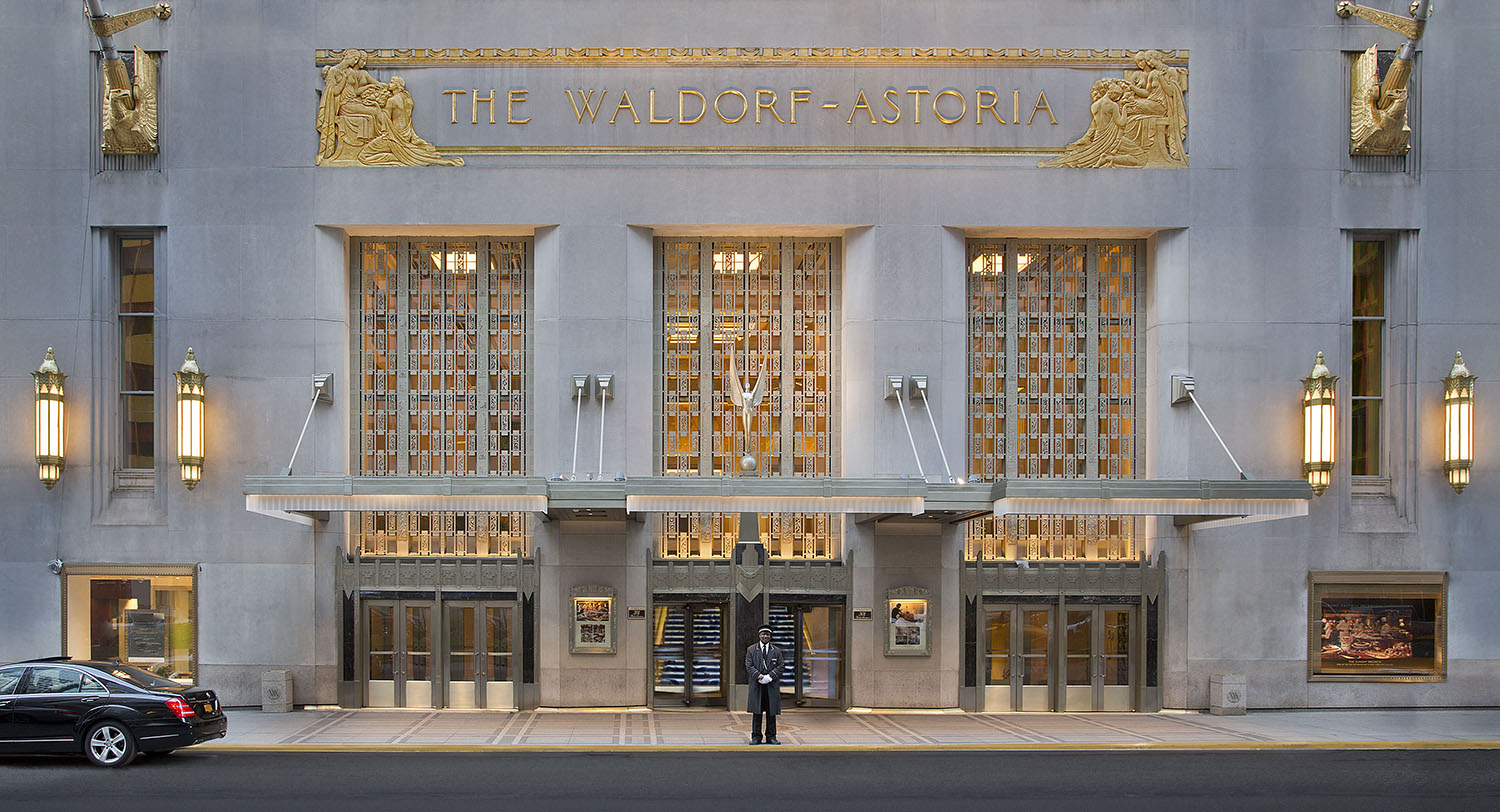 The Waldorf Astoria, view from Park avenue.