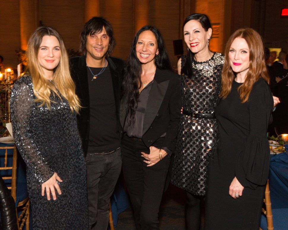 Julianne Moore, Jill Kargman, Inez van Lamsweerde, Vinoodh Matadin, Drew Barrymore (Photo: Ben Lozovsky for BFA).