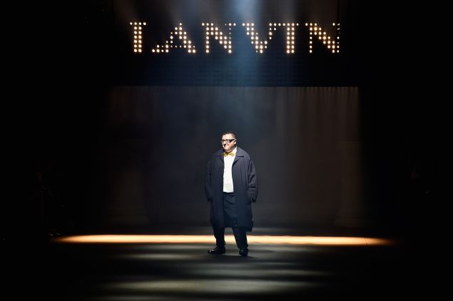 PARIS, FRANCE - OCTOBER 01: Designer Alber Elbaz walks the runway during the Lanvin show as part of the Paris Fashion Week Womenswear Spring/Summer 2016 on October 1, 2015 in Paris, France. (Photo by Pascal Le Segretain/Getty Images)