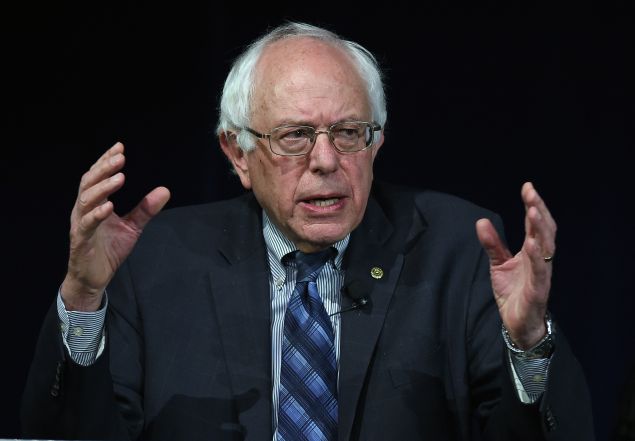 LAS VEGAS, NV - NOVEMBER 09: Democratic presidential candidate Sen. Bernie Sanders (I-VT) speaks at a forum organized by the Fair Immigration Reform Movement (FIRM) and The Nation magazine at The LINQ Hotel & Casino on November 9, 2015 in Las Vegas, Nevada. Sanders is challenging Hillary Clinton for the Democratic presidential nomination. (Photo by Ethan Miller/Getty Images)