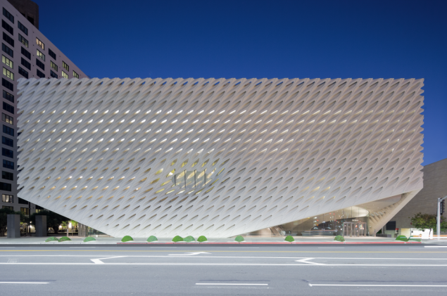 iwan_baan_the_broad_facade