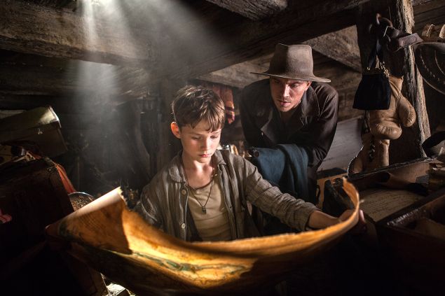 Levi Miller and Garrett Hedlund in Pan.