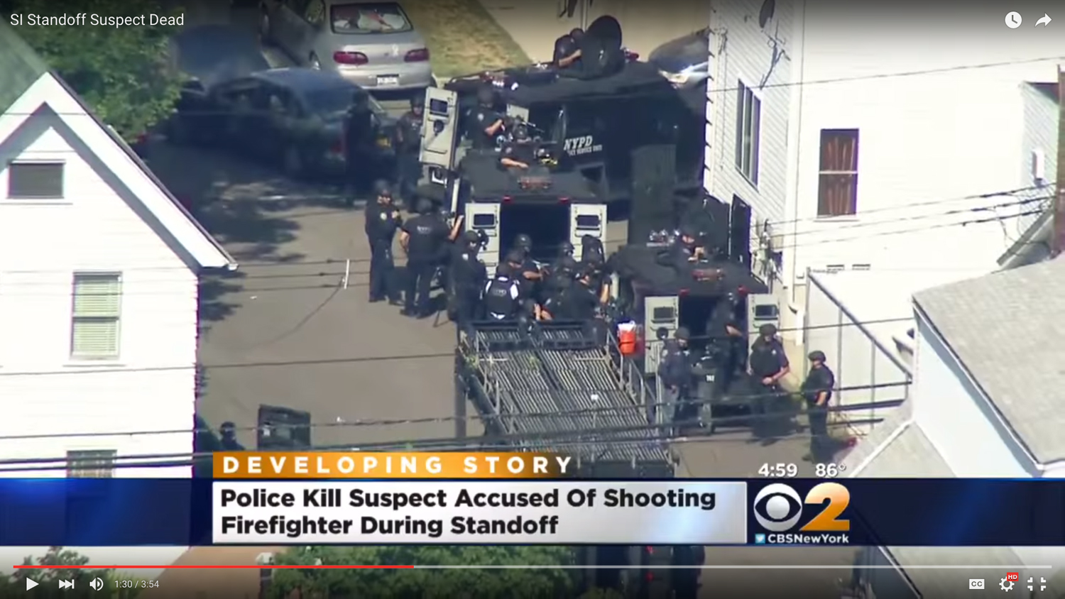 Mr. de Blasio was criticized for hitting the gym during a violent standoff in Staten Island. (CBS 2 Screengrab: Youtube)